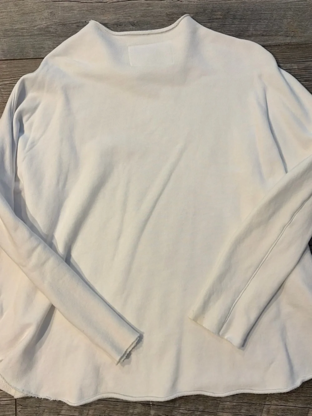 Frank & Eileen pure white  raw edge sweatshirt Perfect! 🤍 Sz L